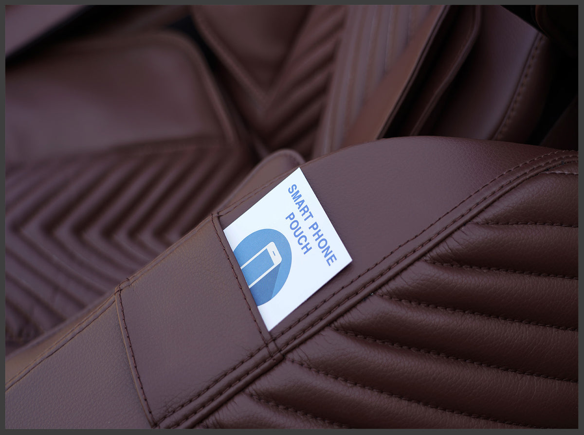 Luraco iRobotics 11 (i11) Massage Chair